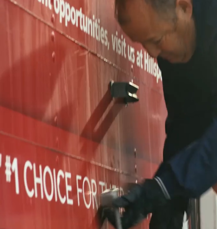 A men working for Hill's Disaster Relief Network